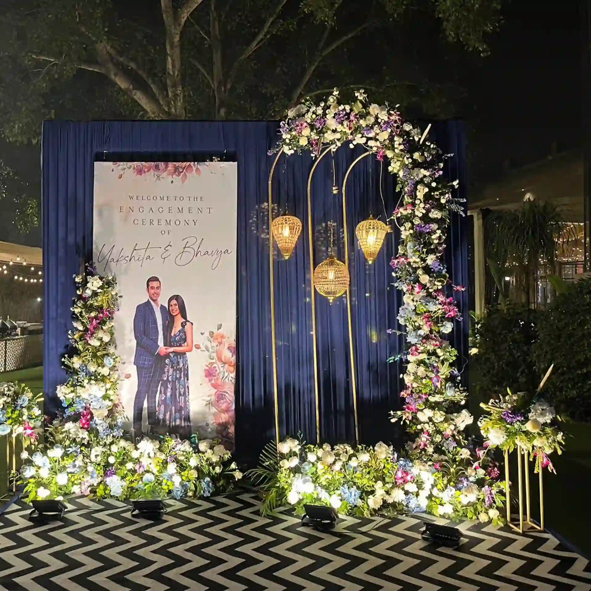  Entrance Arch