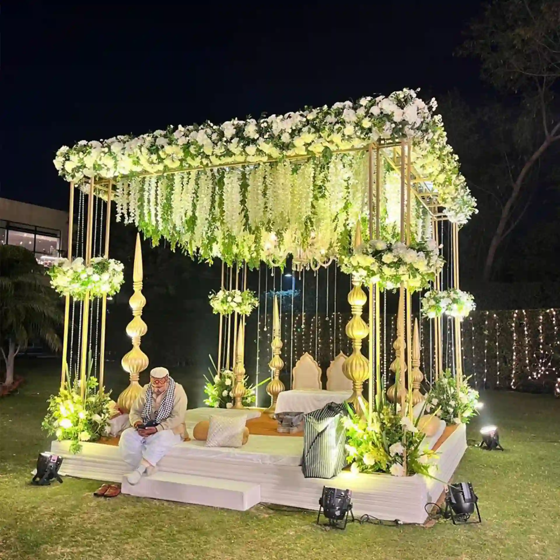  Ceremony Altar