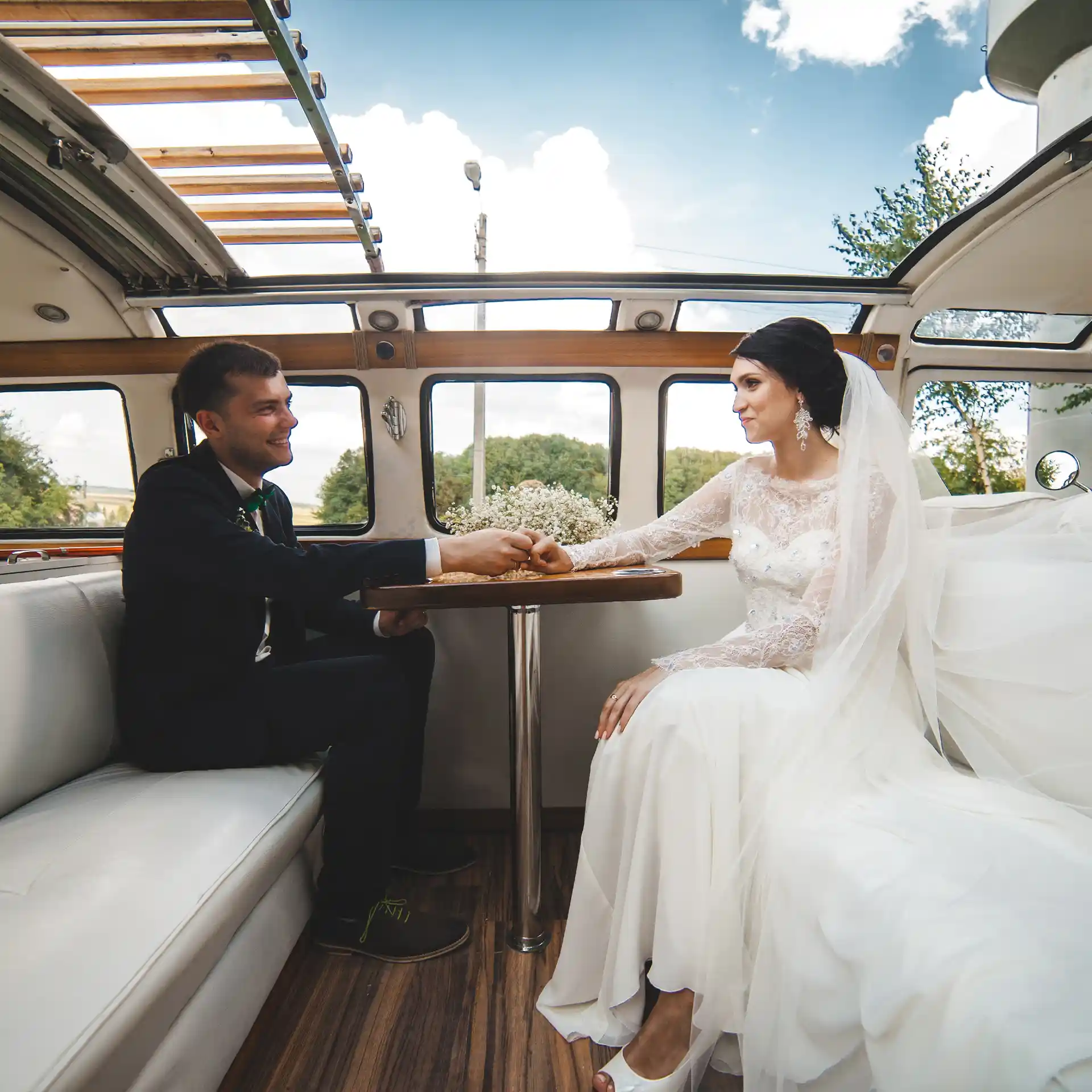 Bride/Groom Arrival